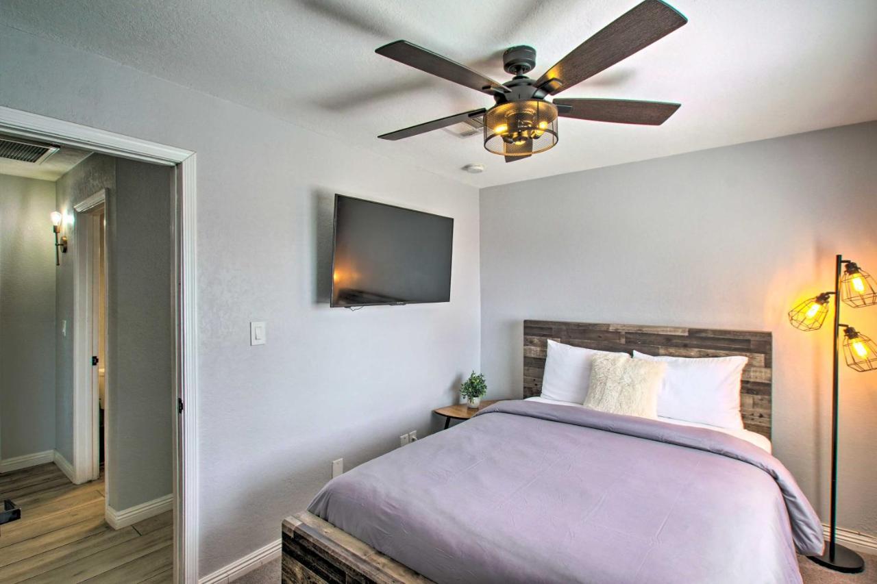 Charming Phoenix Home With Patio About 3 Miles To Dtwn! ภายนอก รูปภาพ